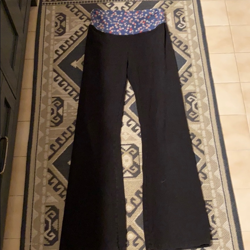 Bootcut yoga pants